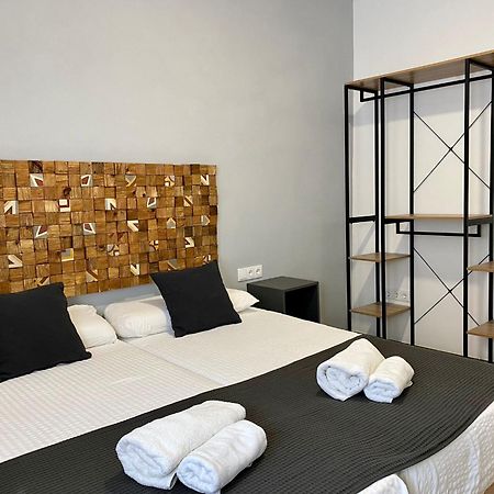 ロタ Anka Kurro Bed & Breakfast エクステリア 写真